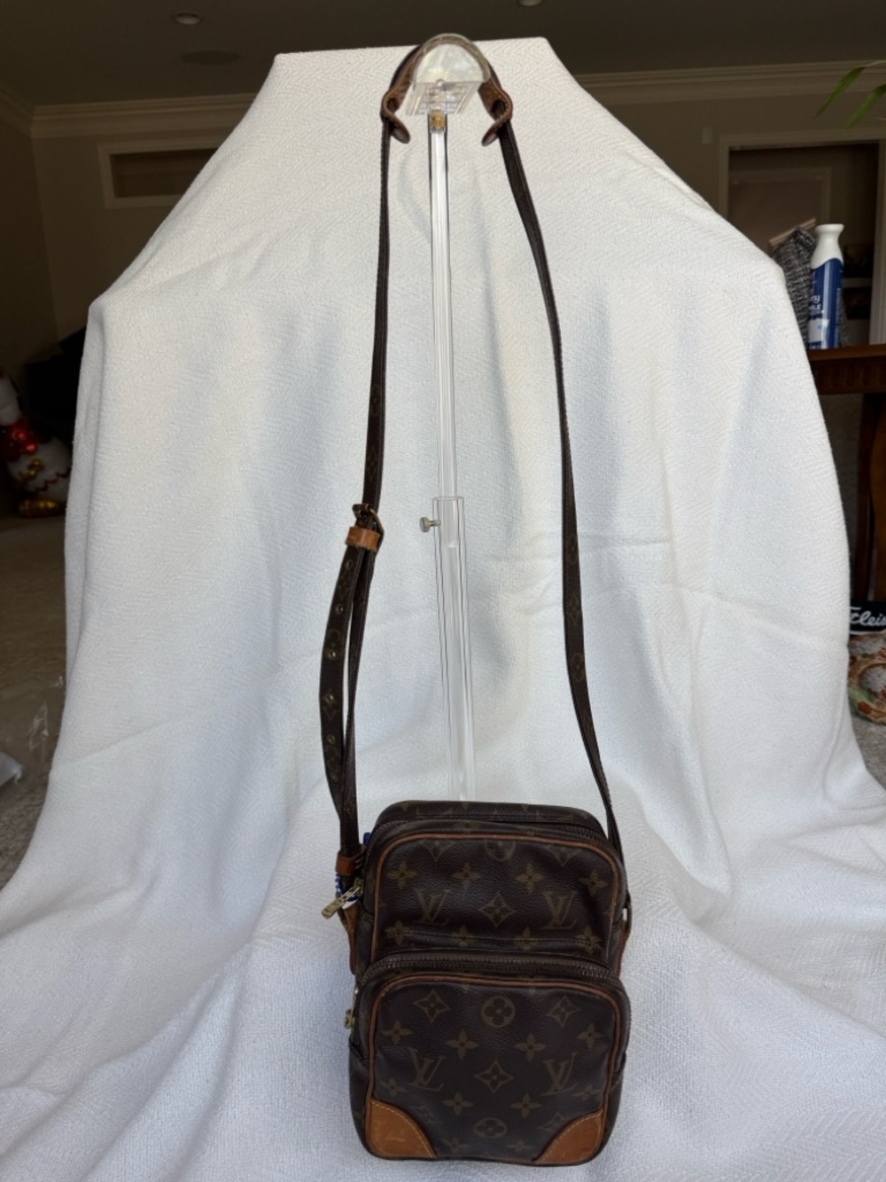 Louis Vuitton Monogram Canvas Messenger Bag in Brown and Tan - Picture 2 of 16